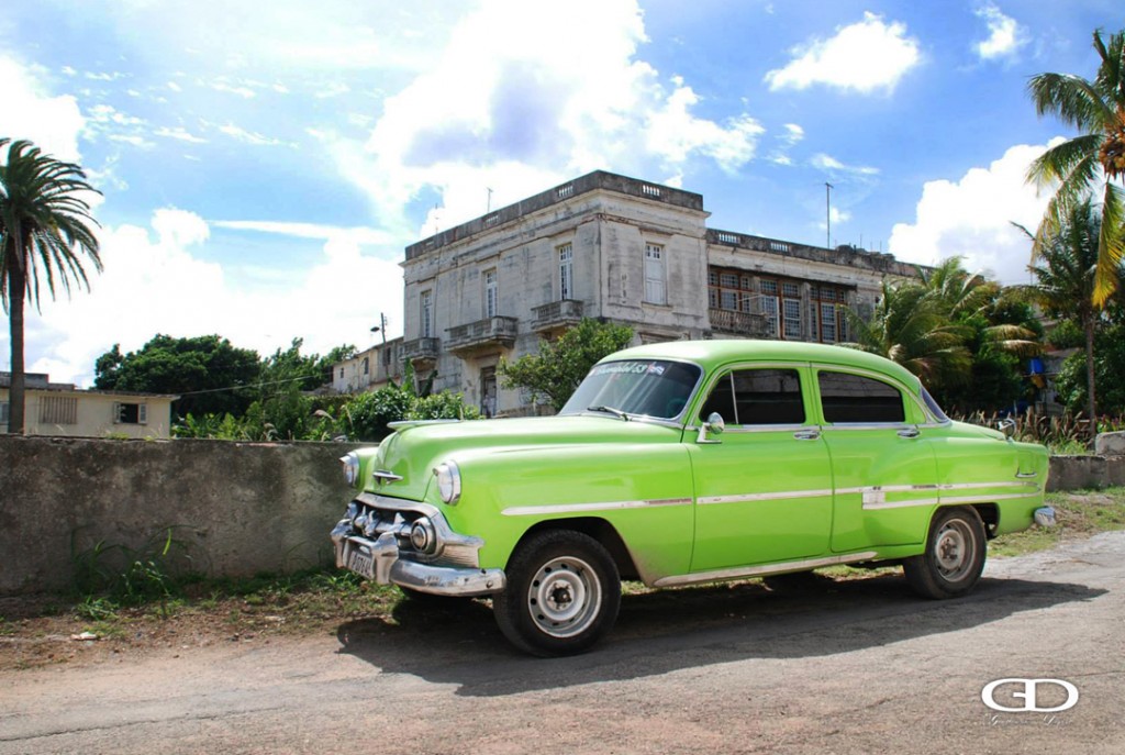Sunny Streets in Cuba